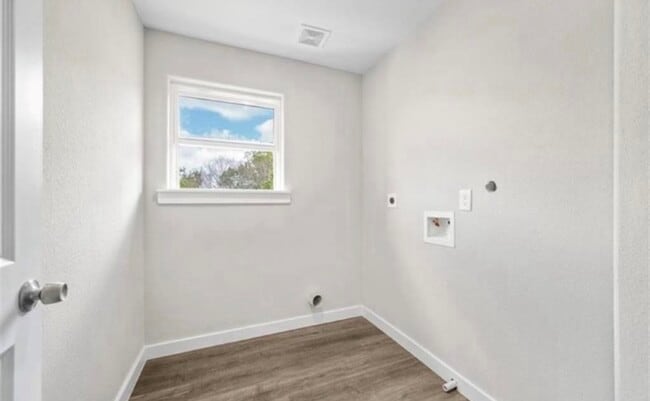 Photo - 6801 Haight St