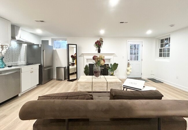 Photo - 3250 Chestnut St NW Unit Basement Apartment