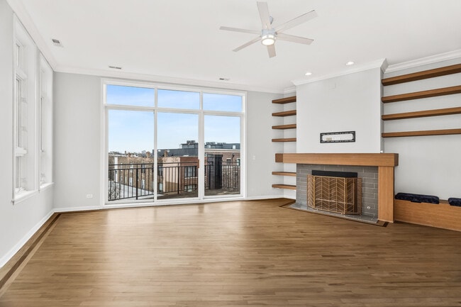 Photo - 2625 W Chicago Ave