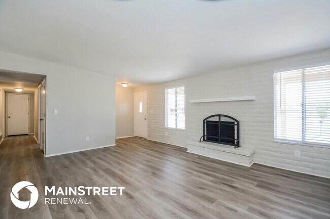 Photo - 7321 E Lakeside Dr