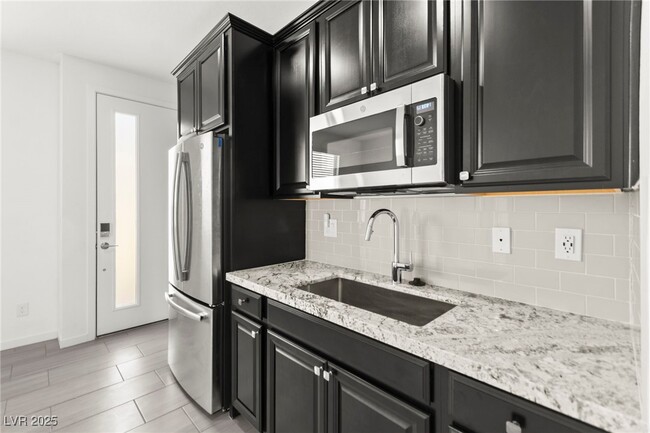 Photo - 767 Tallgrass St