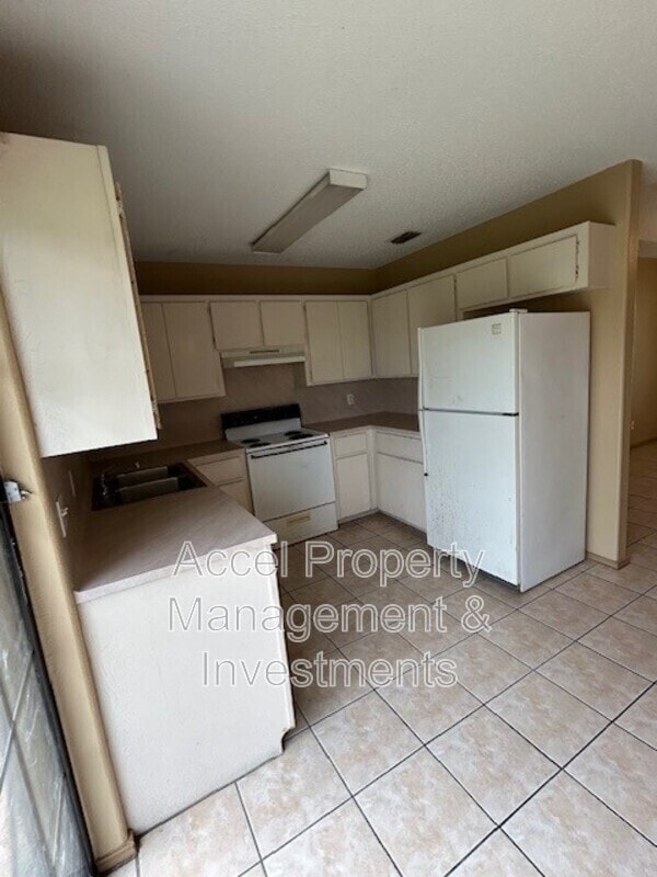 Photo - 1201 W Carmen Ave Unidad 2