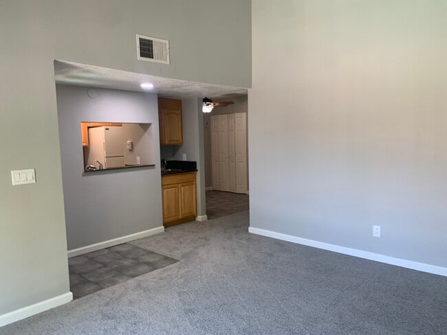 Building Photo - 6280 Havenside Dr Unit 1 Rental