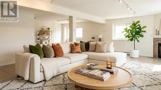 Photo - 1229 Dwyer Hill Rd