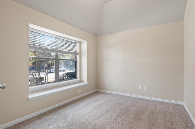 Photo - 437 Oyster Creek