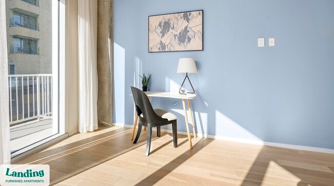 Photo - 143 E Commerce St Unidad 805.1411786