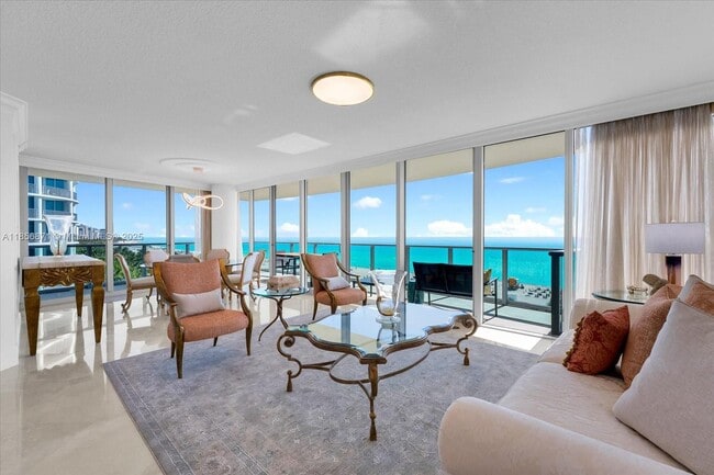Building Photo - 1455 Ocean Dr Unit 909 Rental