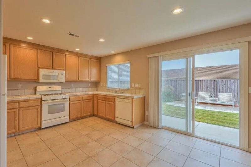 Photo - 000 Estrella St