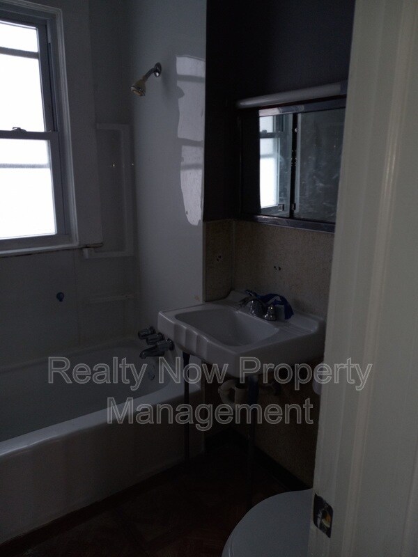 Photo - 3348 W 97th St