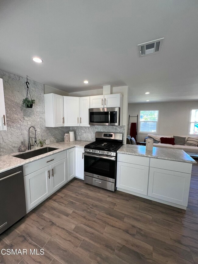 Photo - 3076 Los Robles Rd