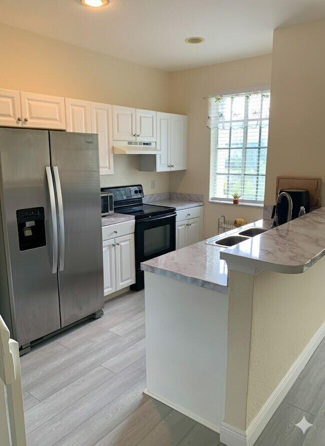 Photo - 2007 Nassau Dr