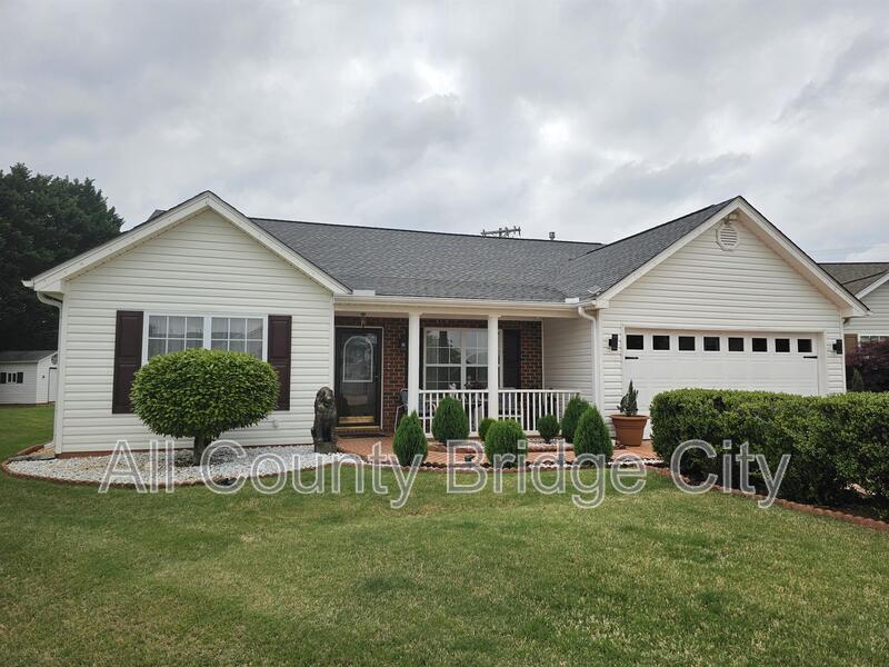 Photo - 109 Brigantine Ln