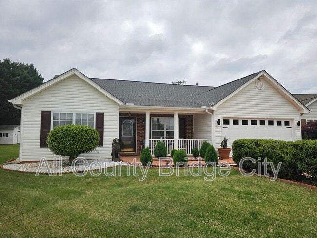 Photo - 109 Brigantine Ln House