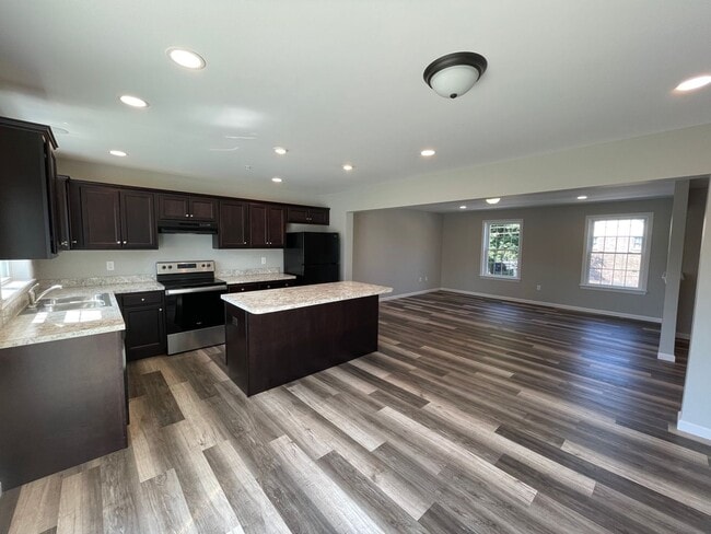 Photo - 3 bedroom 2.5 bathroom Townhome in Lancaster!