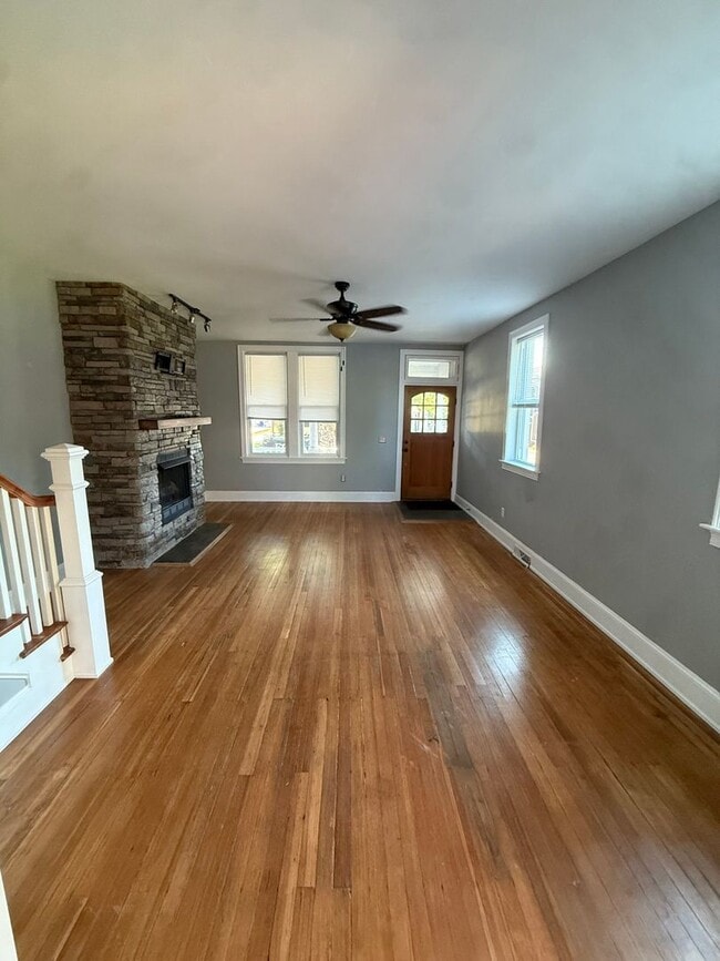 Photo - 21 N Kershaw St