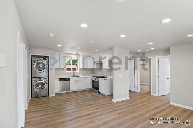 Building Photo - 1715 96th Ave Rental