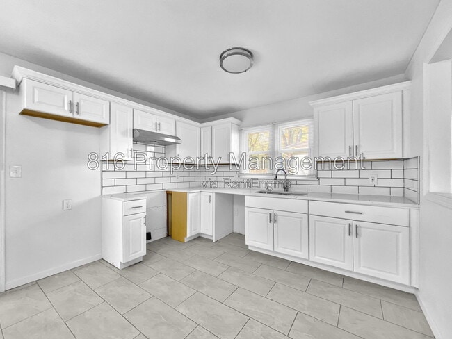 Photo - 16007 East 35th St S