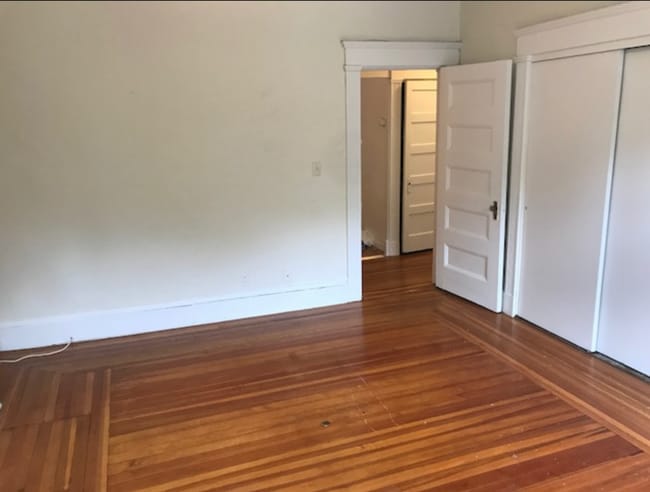 Photo - 9/1 Coolidge Corner 3BR (2 split) with heat included, balcony, No Fee!