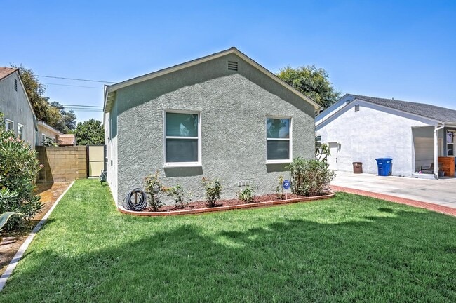 Photo - 4913 Premiere Ave