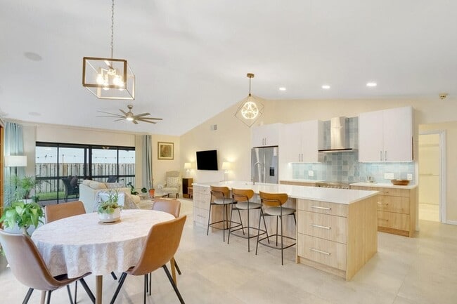 Photo - 1740 NW 21st Ct