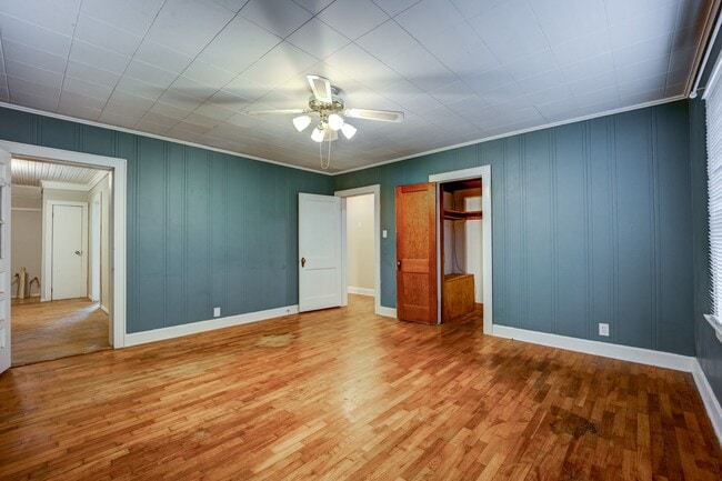 Photo - Freshly Updated 3 Bedroom House