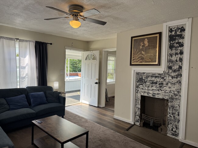 Building Photo - 1605 N 18th St Rental
