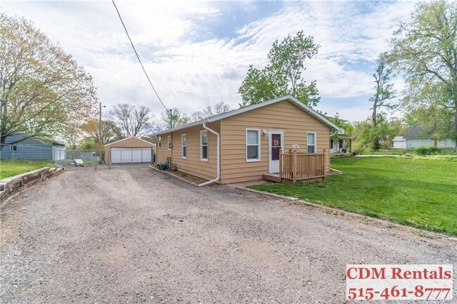 Cute DSM Ranch Home - Cute DSM Ranch Home