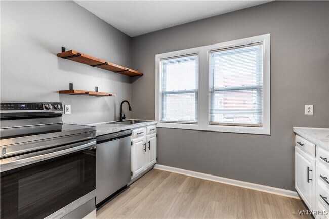 Photo - 1431 Hertel Ave