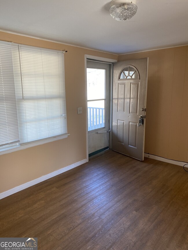 Photo - 103 Juniper Ln