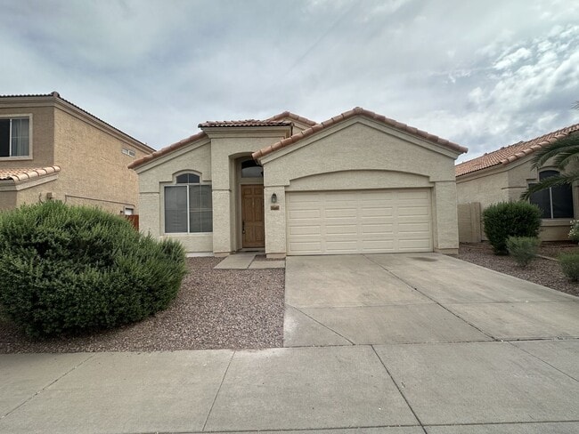 Building Photo - CONVENIENT CHANDLER LOCATION