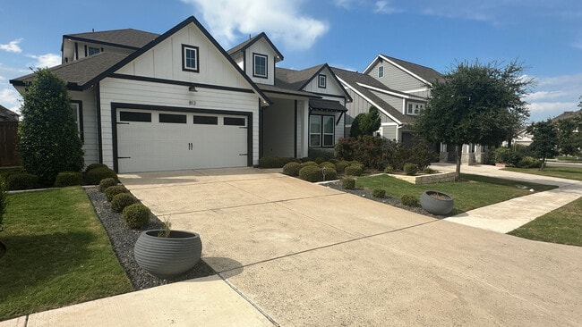 Photo - Room in House on Craven Hill Ln