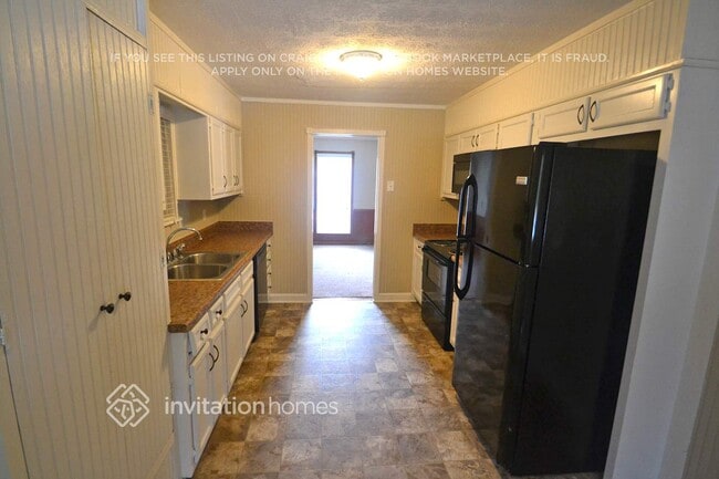 Photo - 3921 Crestmoor Ct NW