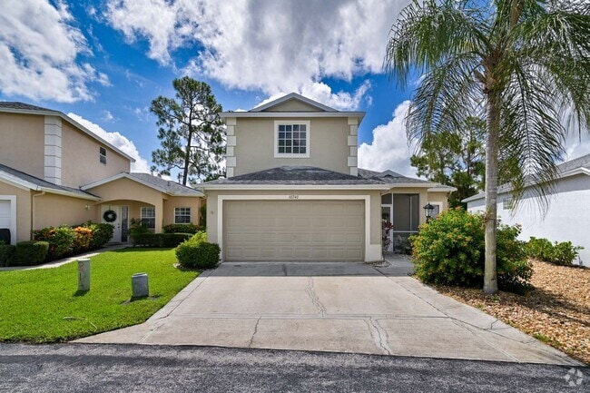 Building Photo - Annual Rental -3 bed/2.5 bath House in hea...