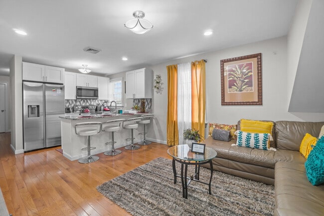 Photo - 97 De Pasquale Ave