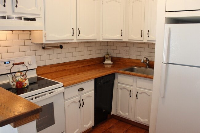 Photo - 41 1st St Unit 2G