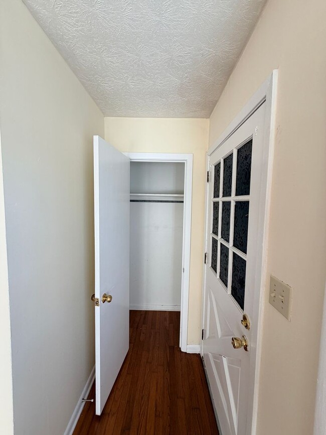Photo - 4112 Oak Dr