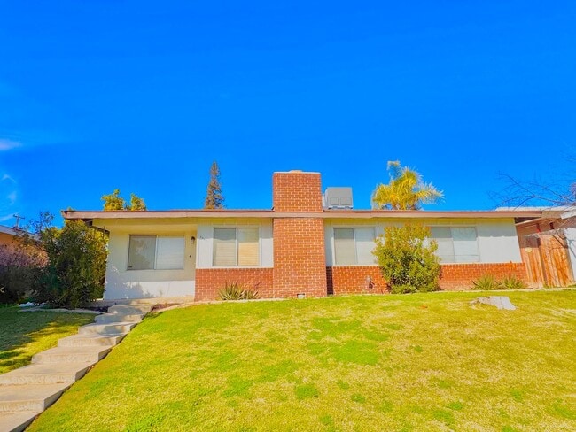 Photo - NE Home with pool for rent