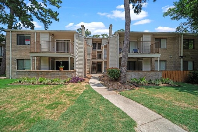 Building Photo - 3500 Tangle Brush Dr Unit 48 Rental