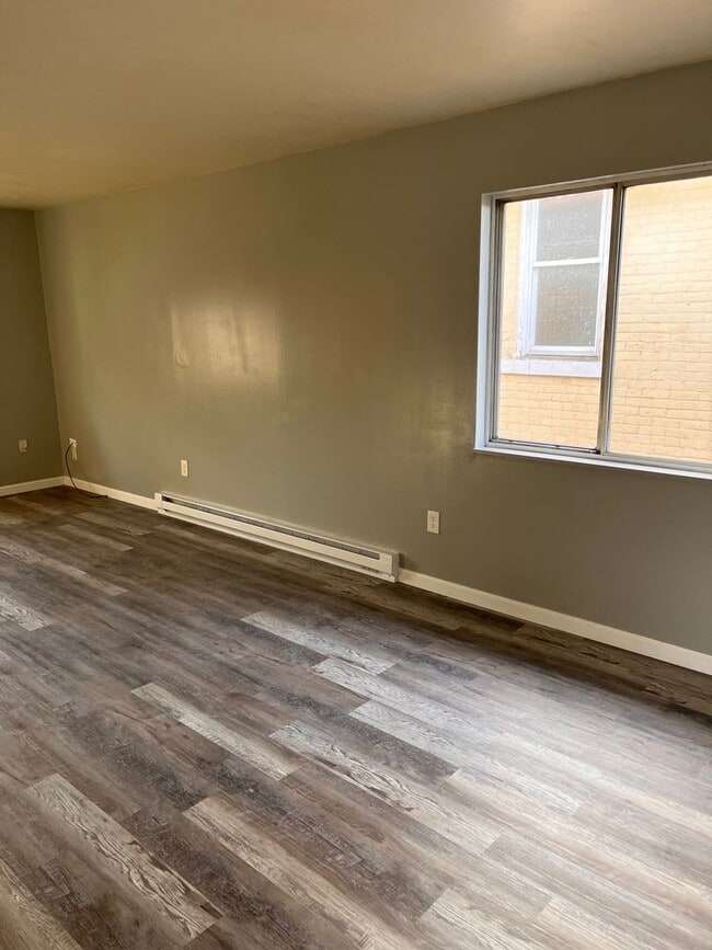 Photo - 323 Xenia Ave Unidad 323B