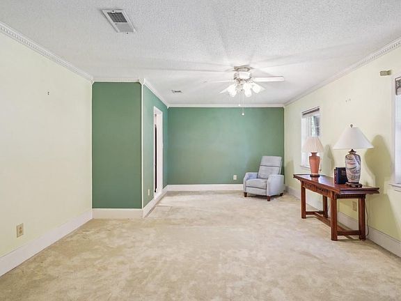 Photo - 1400 Velma St