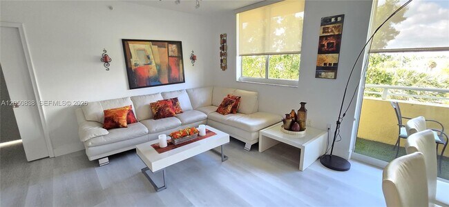 2775 NE 187th St Unit 314