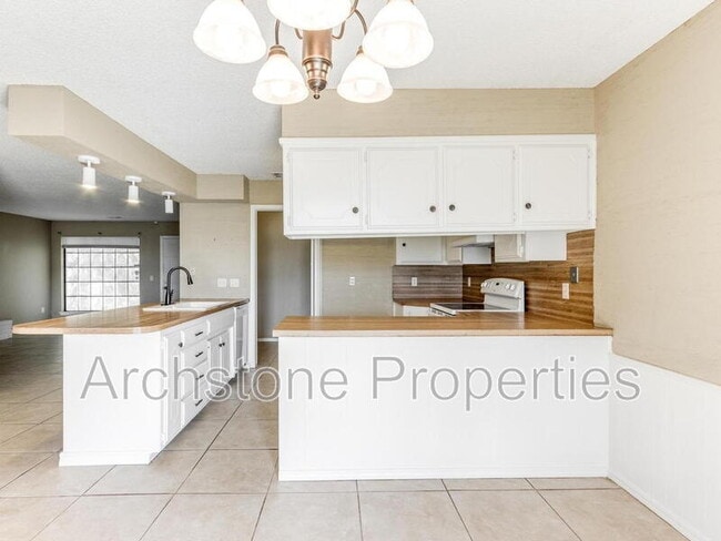 Photo - 6605 Lyrewood Ln