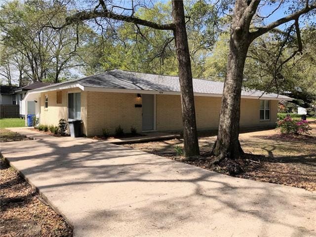 Photo - 404 S Walnut St