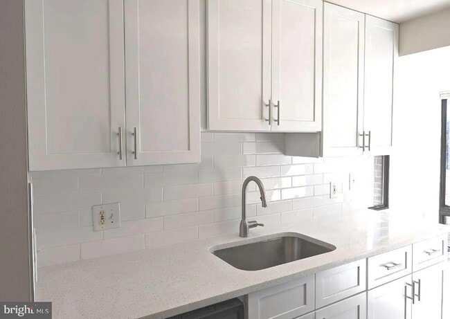 Building Photo - 18001 Chalet Dr Unit 19-202