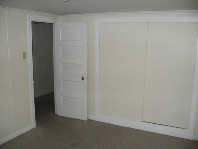 Bedroom - huge closet - 430 S Shepherd St Unit 430 S Shepherd St