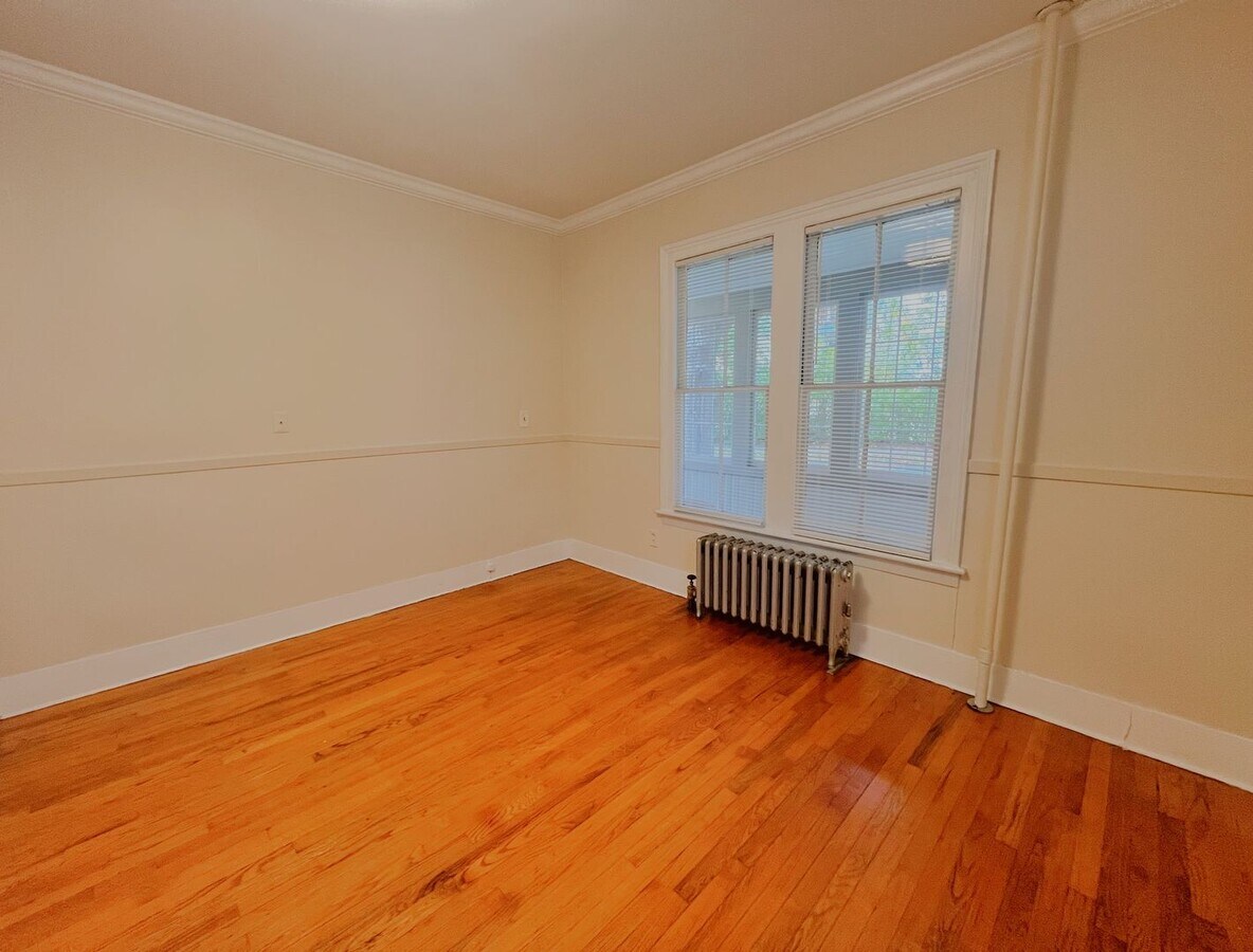 Photo - 50 E Housatonic St Unit #1