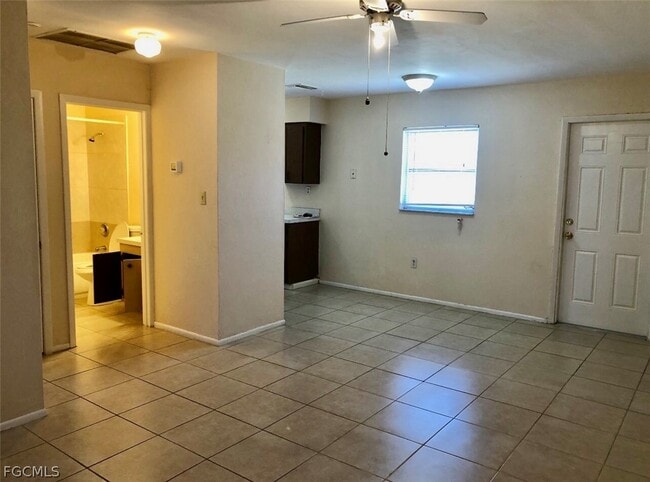 Photo - 704 SE 46th Ln