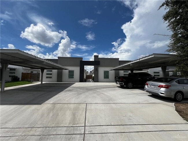 Building Photo - 7 Mia S Ln Unit 4