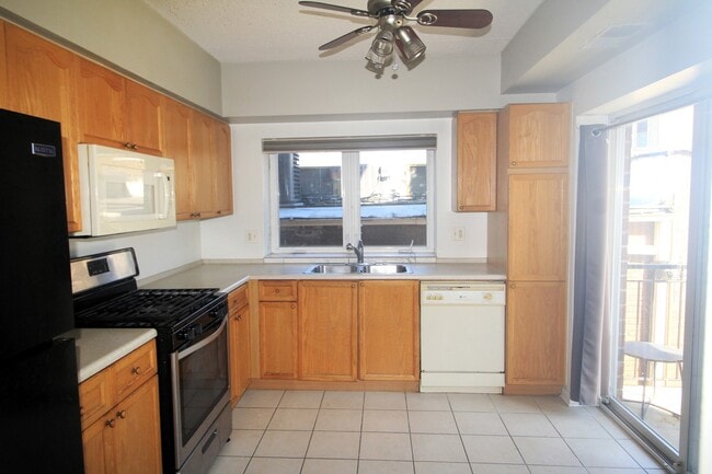 Photo - 3303 Grove Ave Unit 304