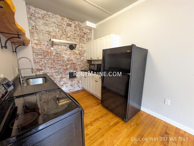 Photo - 3 Cushing St Unit 4